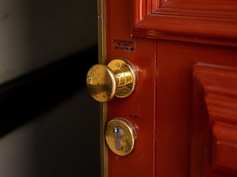 A Photo of electronic locks https://aileadsautomation.com/wp-content/uploads/2024/09/lockout-service-near-me-lock-installation-lock-repair-lock-maintenance-lockout-services-key-duplication-keyless-entry-systems-electronic-locks-apartment-locksmith-apartment-security-apartment-lockout-locksmith-3335398b.jpg
