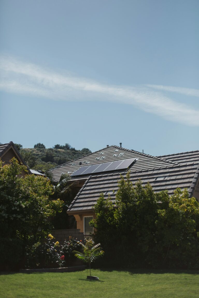 Choosing What Roof Is Best For Solar Panels 1